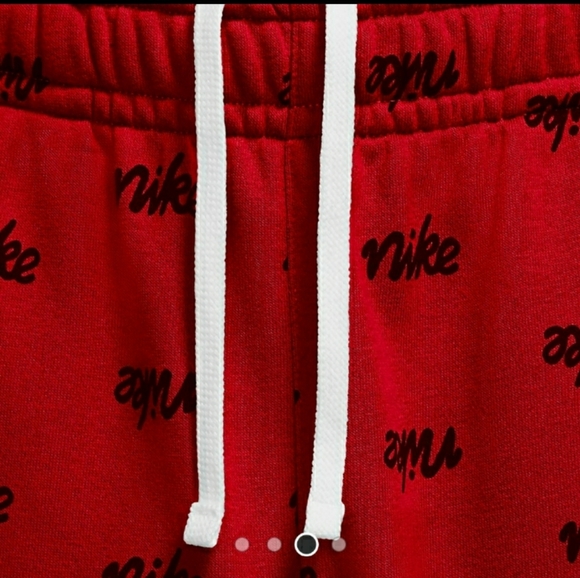 Men's Nike short - Picture 2 of 4